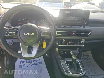 2023 Kia Seltos LX – miniatura 11