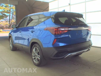 2023 Kia Seltos LX – miniatura 2
