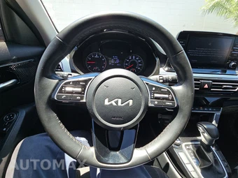 2023 Kia Seltos S – miniatura 10