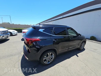 2023 Kia Seltos S – miniatura 4