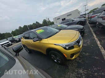 2023 Kia Seltos S - miniatura 4