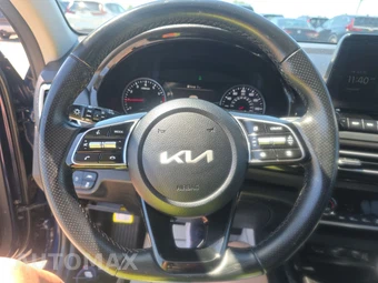 2023 Kia Seltos SX – miniatura 10