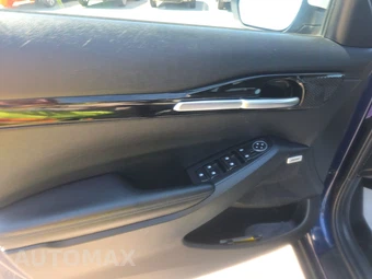 2023 Kia Seltos SX – miniatura 9