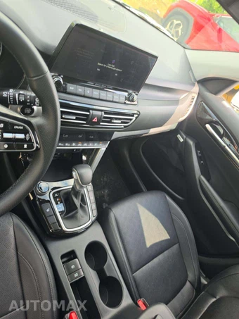 2023 Kia Seltos SX - miniatura 10
