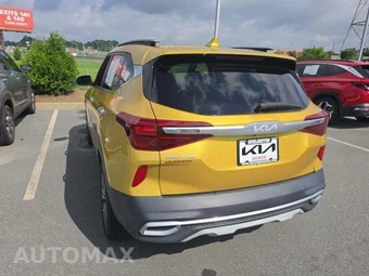 2023 Kia Seltos SX - miniatura 2