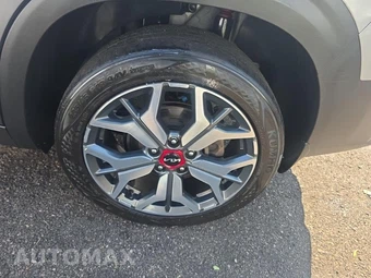 2023 Kia Seltos SX - miniatura 11