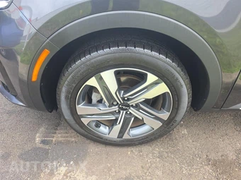 2023 Kia Sorento Hybrid EX - miniatura 8
