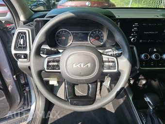 2023 Kia Sorento LX - miniatura 10