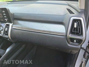 2023 Kia Sorento LX - miniatura 17