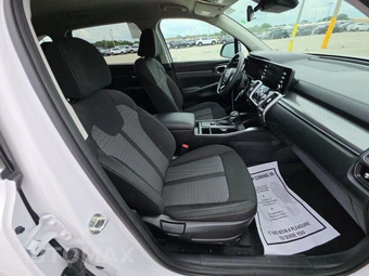 2023 Kia Sorento LX - miniatura 8