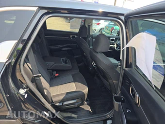 2023 Kia Sorento LX - miniatura 16