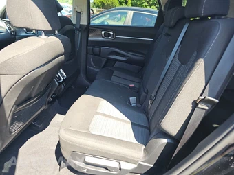 2023 Kia Sorento LX – miniatura 13