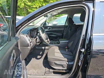 2023 Kia Sorento LX - miniatura 7