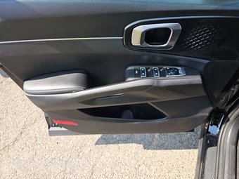2023 Kia Sorento LX - miniatura 9