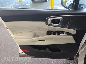 2023 Kia Sorento Plug-In Hybrid SX-Prestige - miniatura 9