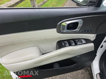 2023 Kia Sorento Plug-In Hybrid SX-Prestige - miniatura 9