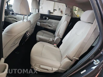 2023 Kia Sorento Plug-In Hybrid SX-Prestige - miniatura 13
