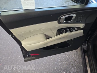 2023 Kia Sorento Plug-In Hybrid SX-Prestige - miniatura 9