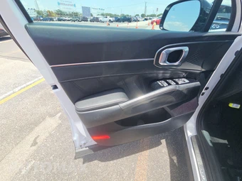 2023 Kia Sorento SX - miniatura 9