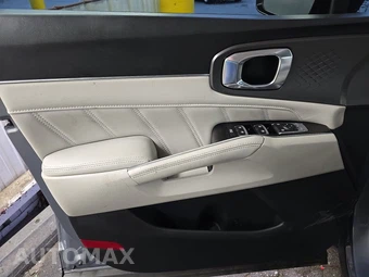 2023 Kia Sorento SX - miniatura 9