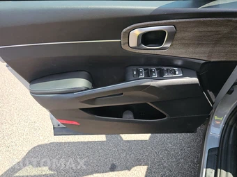 2023 Kia Sorento X-Line S - miniatura 9