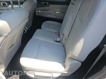 2023 Kia Sorento X-Line S - miniatura 13