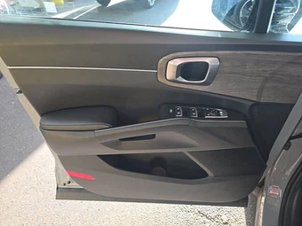 2023 Kia Sorento X-Line S - miniatura 9