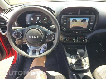 2023 Kia Soul LX - miniatura 10