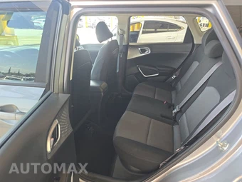 2023 Kia Soul LX - miniatura 13