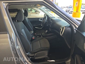 2023 Kia Soul LX - miniatura 8