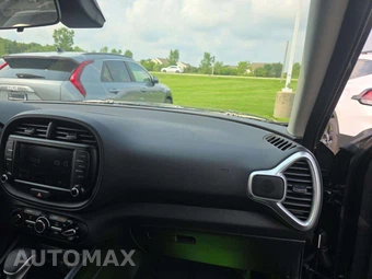 2023 Kia Soul LX - miniatura 16