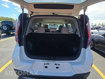 2023 Kia Soul LX - miniatura 16