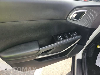 2023 Kia Soul LX - miniatura 9