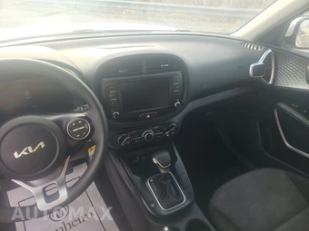 2023 Kia Soul LX - miniatura 11