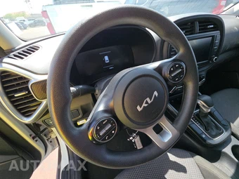 2023 Kia Soul LX - miniatura 10