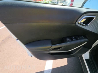 2023 Kia Soul LX - miniatura 9