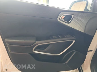 2023 Kia Soul LX - miniatura 9