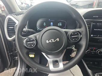 2023 Kia Soul LX - miniatura 10