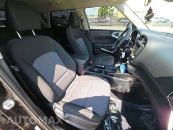 2023 Kia Soul LX - miniatura 15