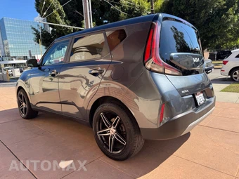 2023 Kia Soul LX - miniatura 5