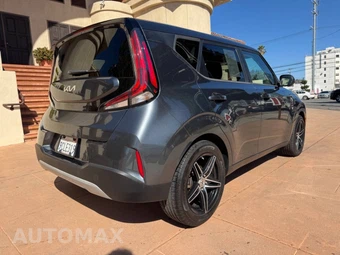 2023 Kia Soul LX - miniatura 7
