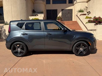 2023 Kia Soul LX - miniatura 8