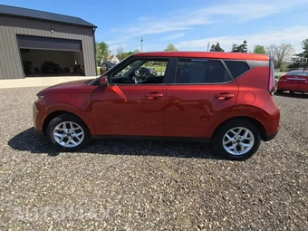 2023 Kia Soul LX - miniatura 3