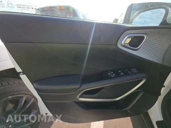 2023 Kia Soul LX - miniatura 9