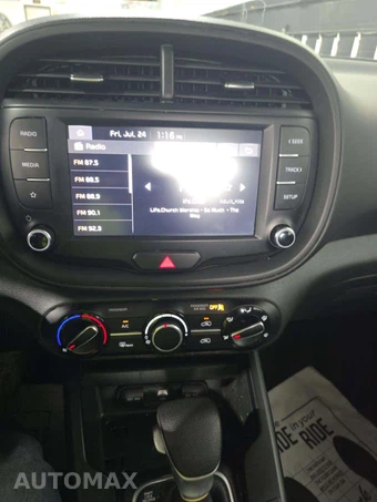 2023 Kia Soul LX - miniatura 10