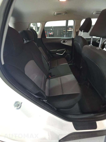 2023 Kia Soul LX - miniatura 16