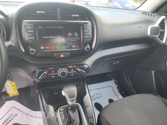 2023 Kia Soul LX - miniatura 11