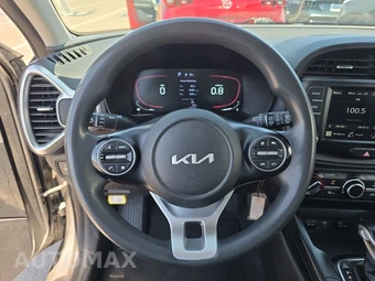 2023 Kia Soul LX - miniatura 10