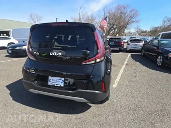 2023 Kia Soul LX - miniatura 4