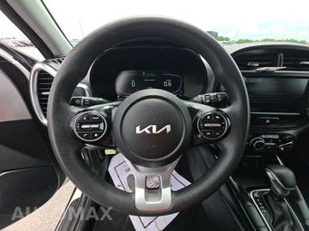 2023 Kia Soul LX - miniatura 10
